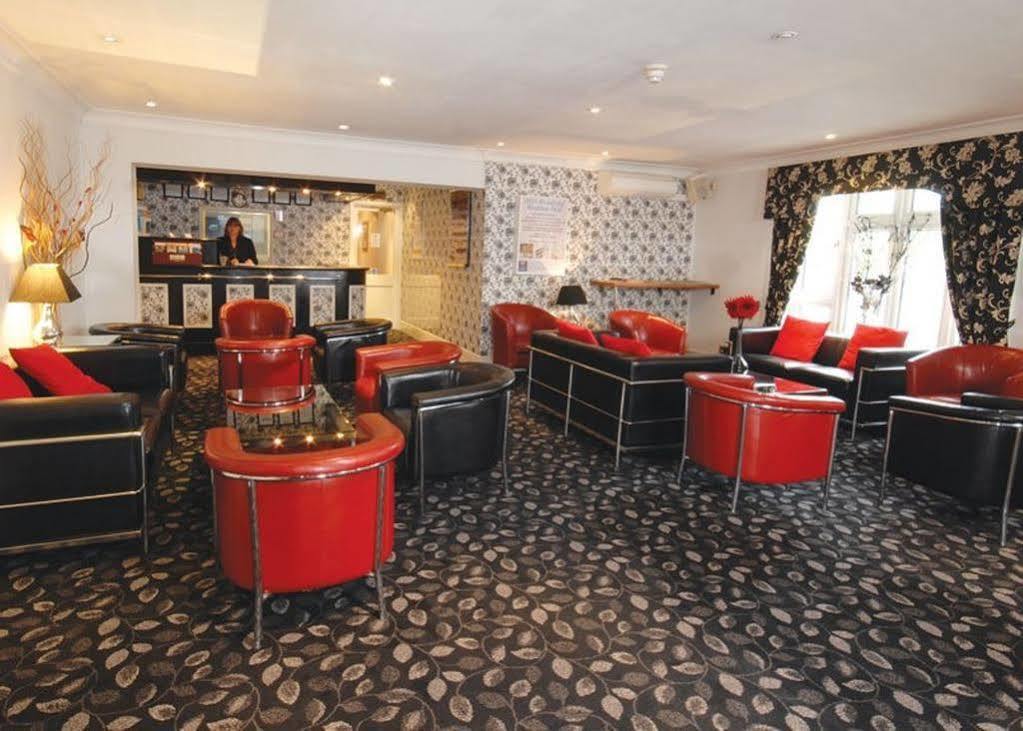Flexistay Reading West Aparthotel - With Communal Kitchen Use Exterior foto